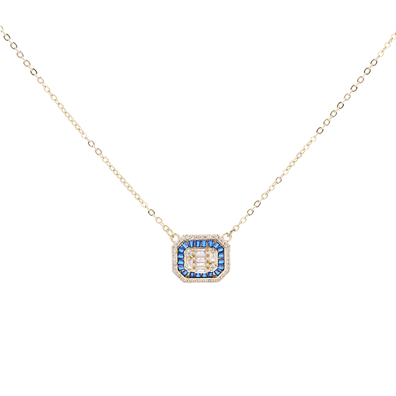 Collier Éclat Royal – L'Art de la Sophistication