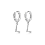 Charger l&#39;image dans la galerie, Boucles &quot;Initiale Hoops&quot; ~ Argent Sterling
